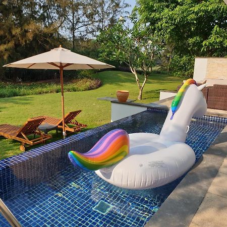 Emblem Sea 2 Bedroom Villas Da Nang Exterior foto